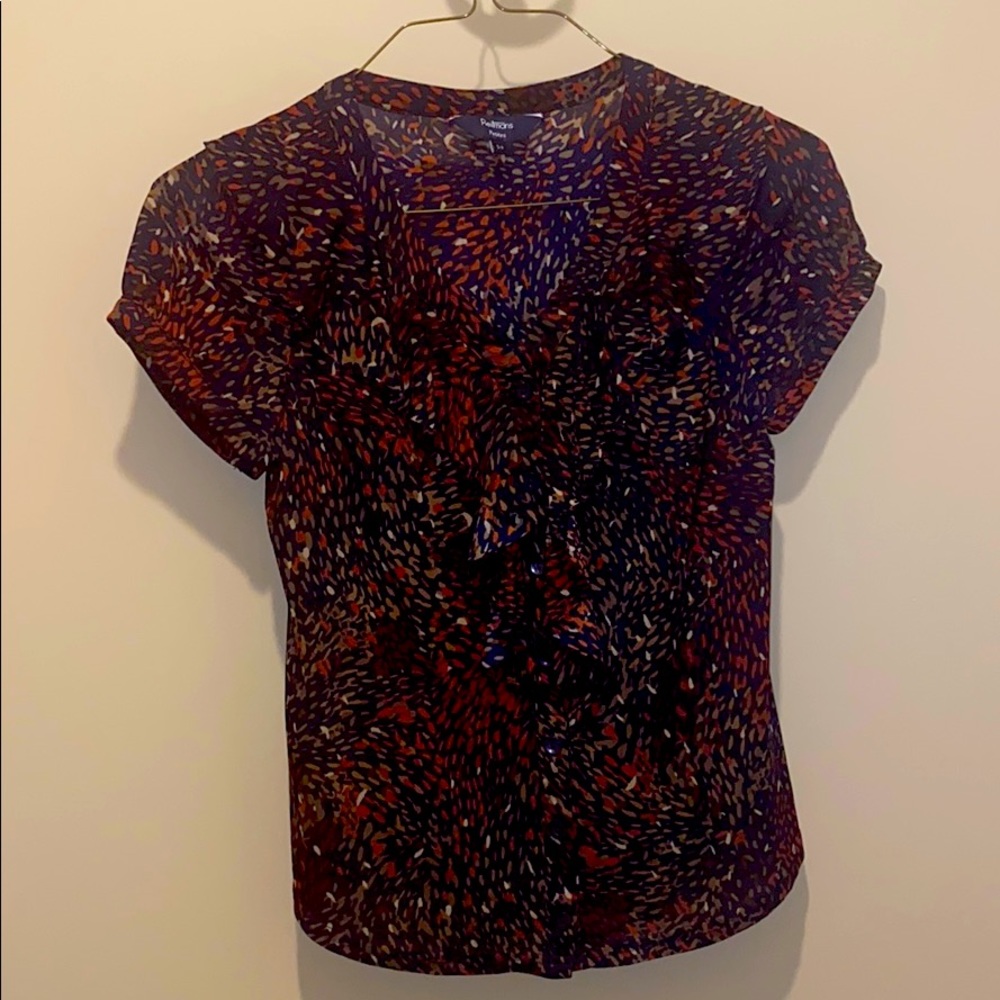 Sz:S  Short-sleeve V-neck blouse